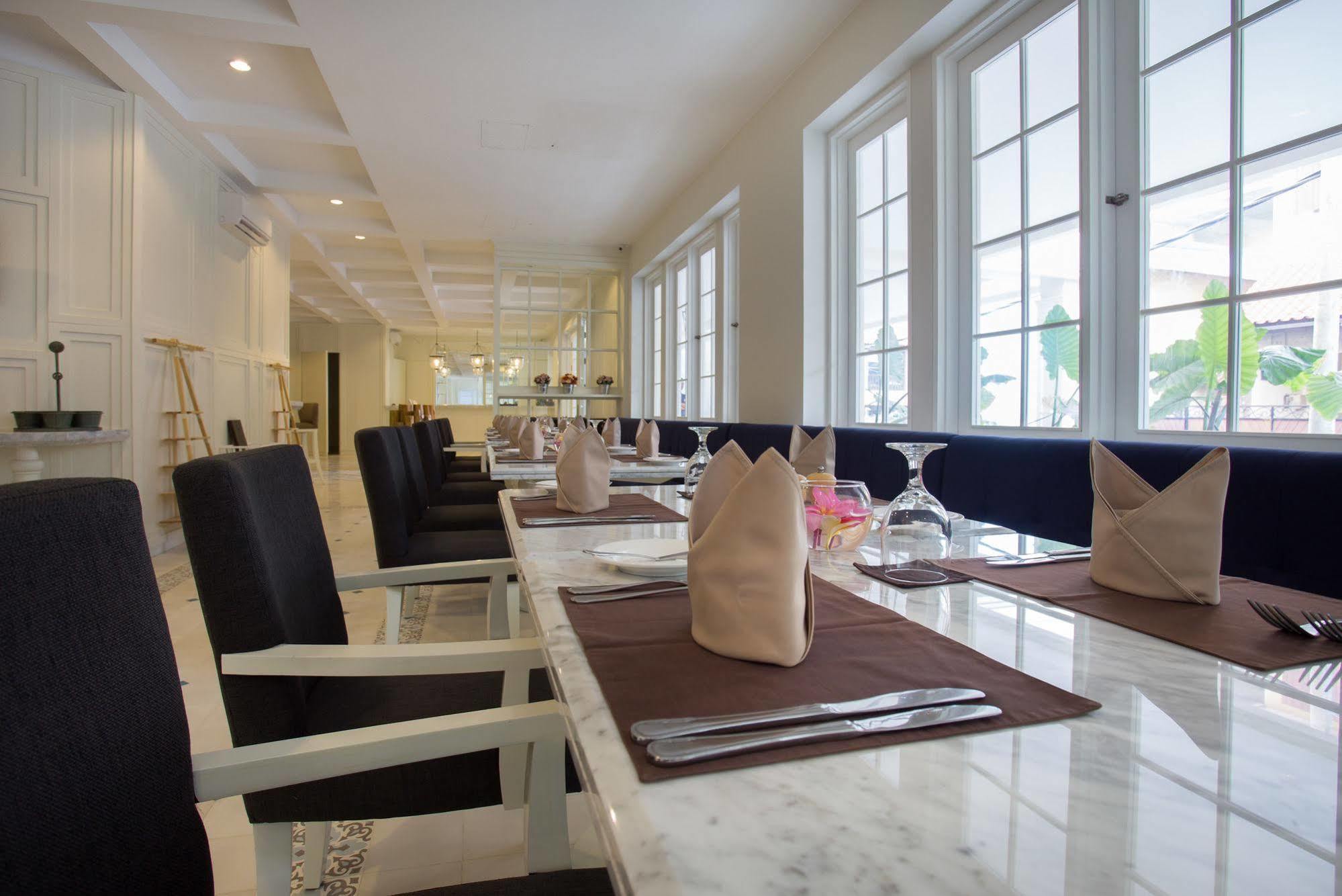 Amalfi Hotel Seminyak Dış mekan fotoğraf
